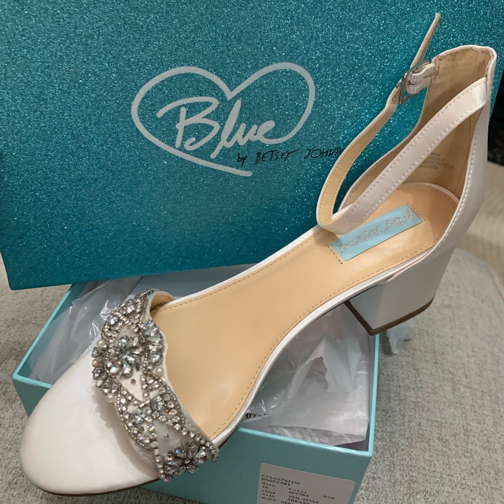 Blue by Betsey Johnson for David’s Bridal